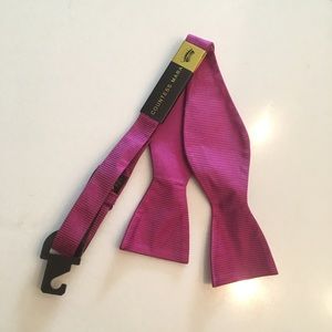 Silk self-tie bow tie